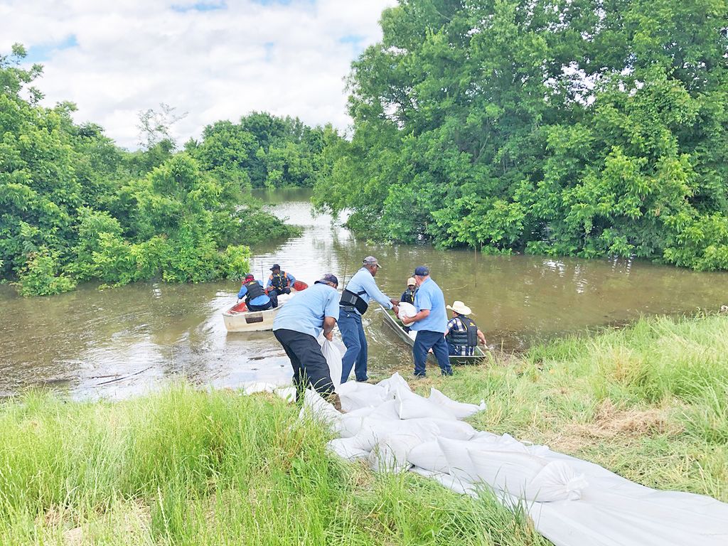Ark. River to crest at near-record level in PB