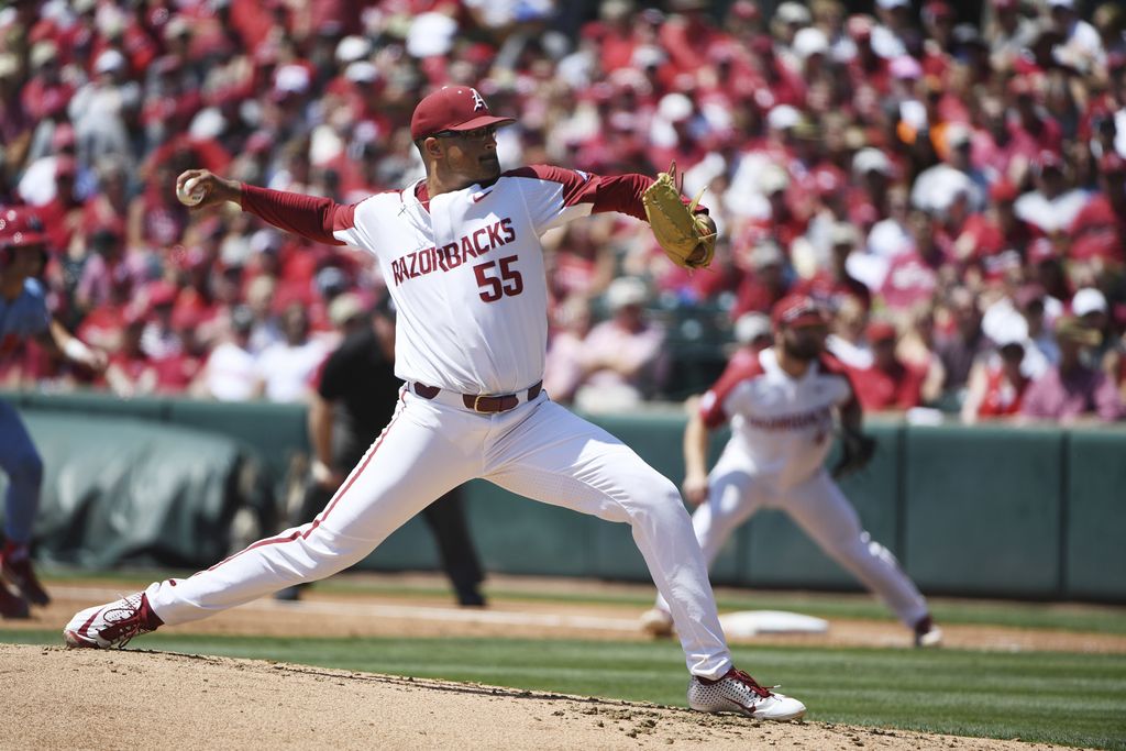 Arkansas whips Ole Miss 11-2 in super regional opener