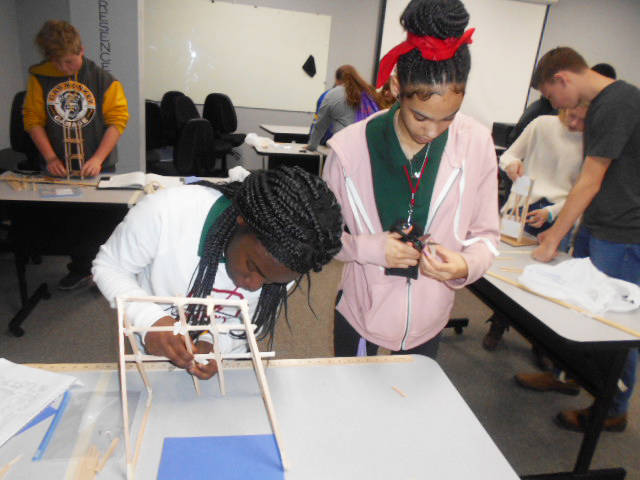Morehead students compete in STEM contest