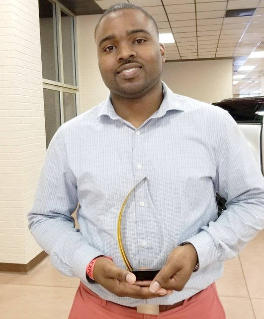 Young Professionals Network honors Jones at Expo