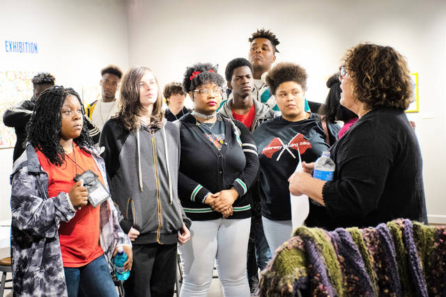 Dollarway students visit Arts & Science Center