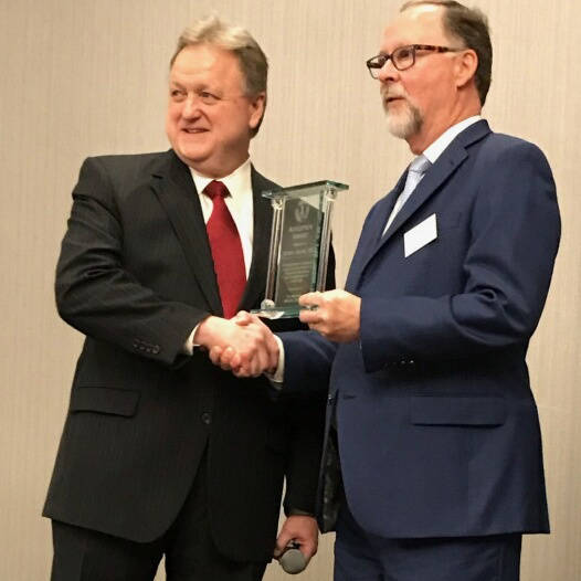 Jacks receives Arkansas Medical Society award