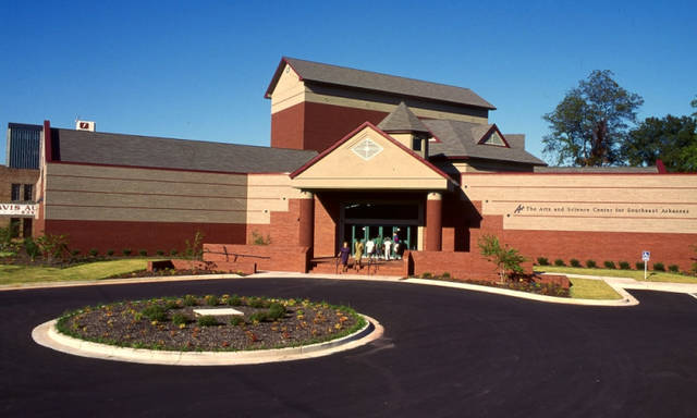 Humanities Council to lead community forum at Arts & Science Center