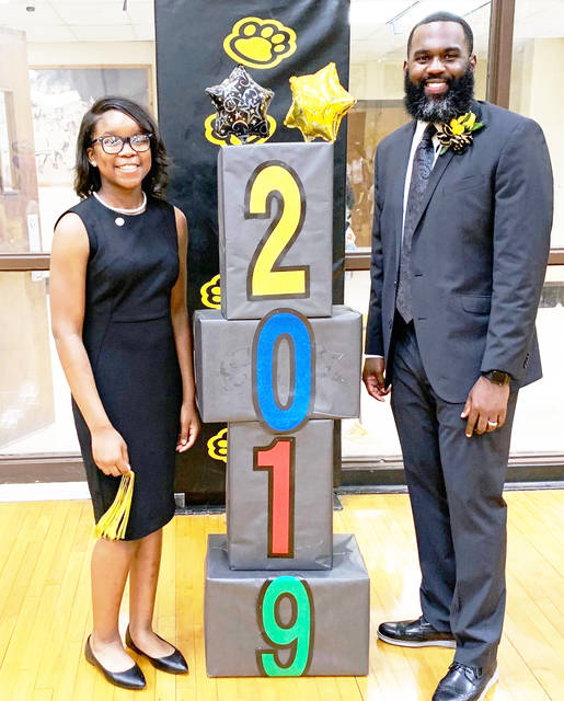 Coleman hosts 6th grade graduation