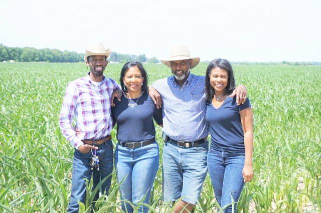 Bureau names Goldmons, Dell-Cam Farms Jefferson County Farm Family of Year