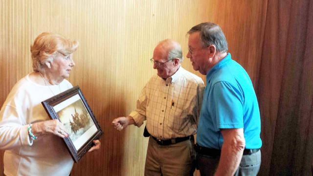 Colonial committees plan Washington Birthday Luncheon