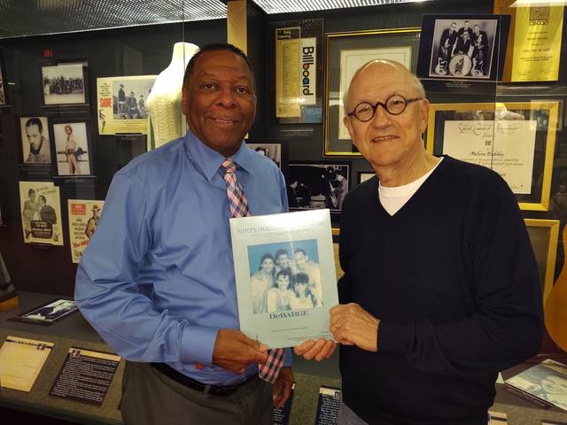 Arkansas songwriter visits Entertainers Hall of Fame at Convention Center