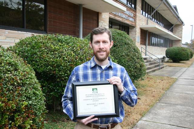 UAM Forestry Professor Wins Science Research Award