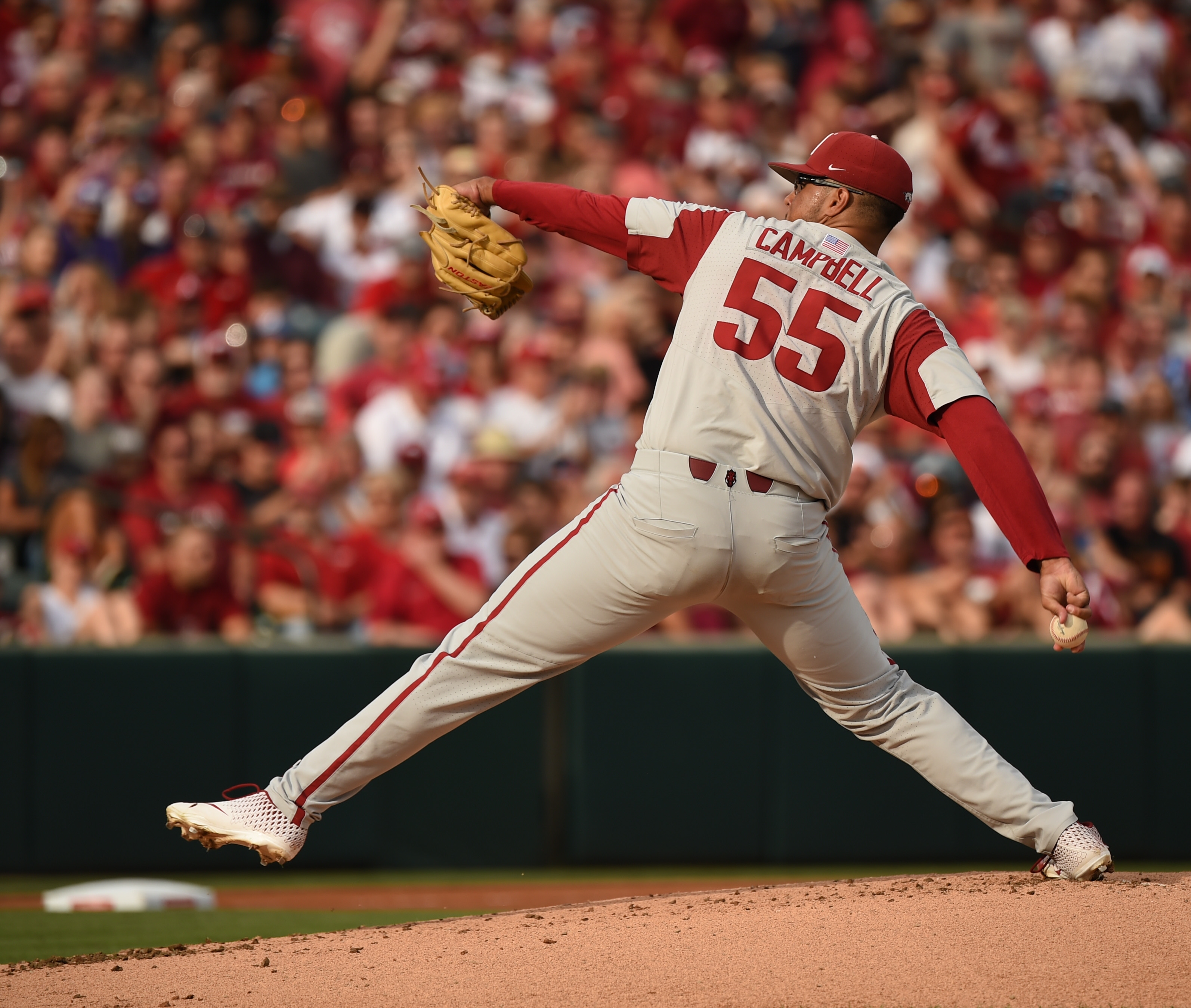 Hogs win battle of aces