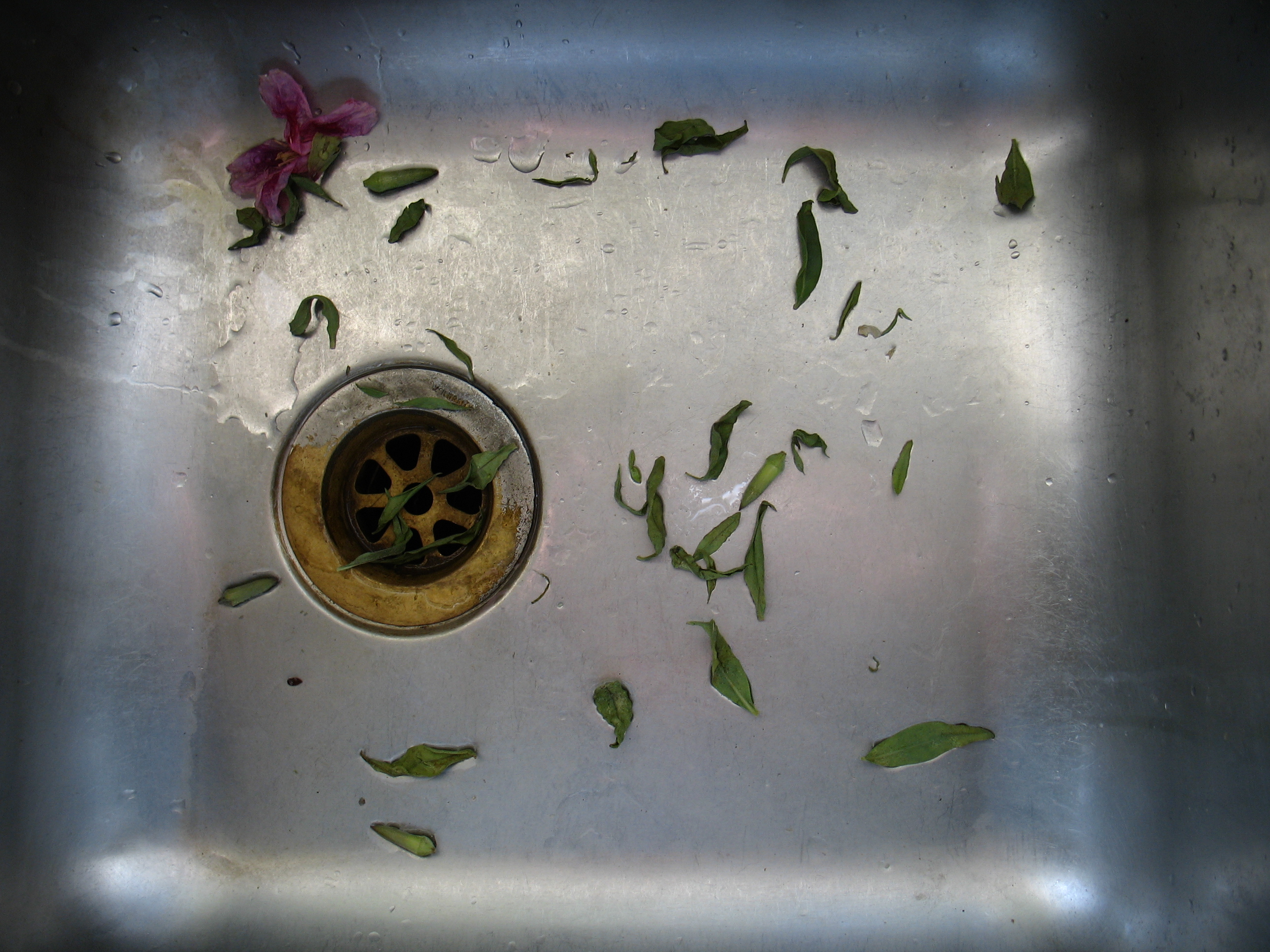 9 items you need to fix a blocked sink