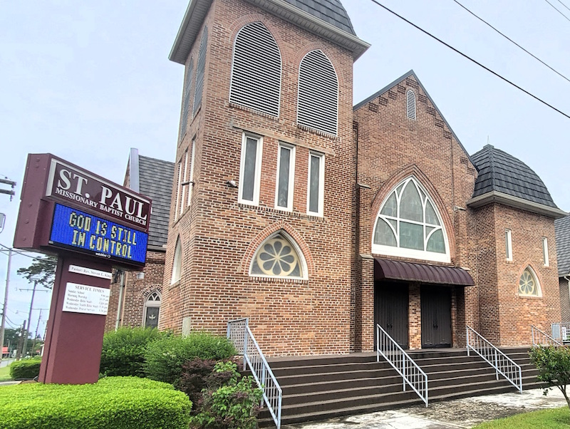 Reactions mixed to church reopenings