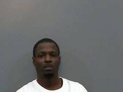 Cash only bond set in drug and gun arrest