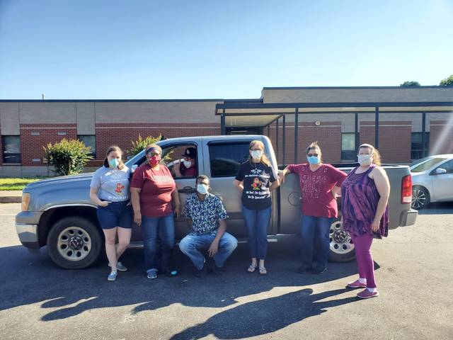 Matthews Elementary honors students in parade