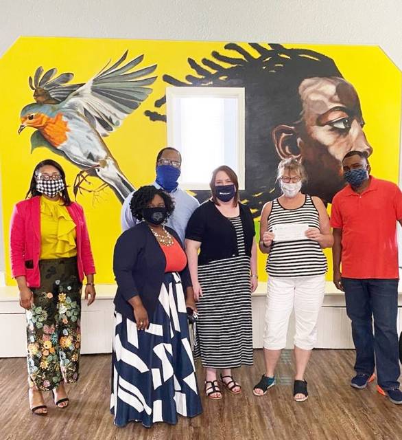 Young Professionals aid Neighbor to Neighbor - Pine Bluff Commercial