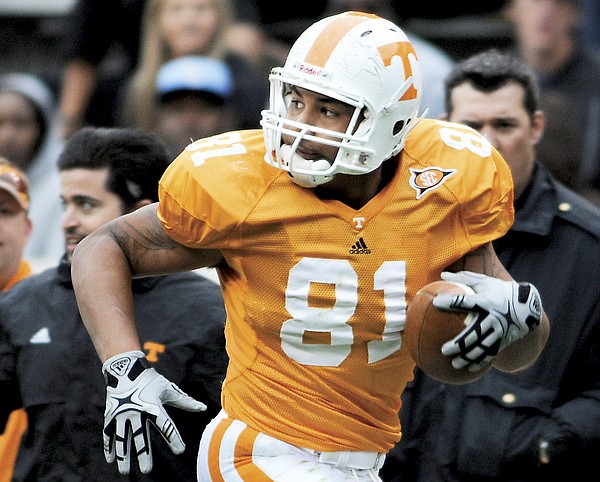 Mychal rivera top