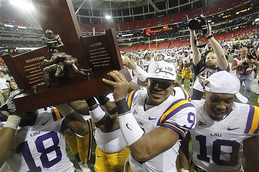 LSU rolls in second half to SEC title