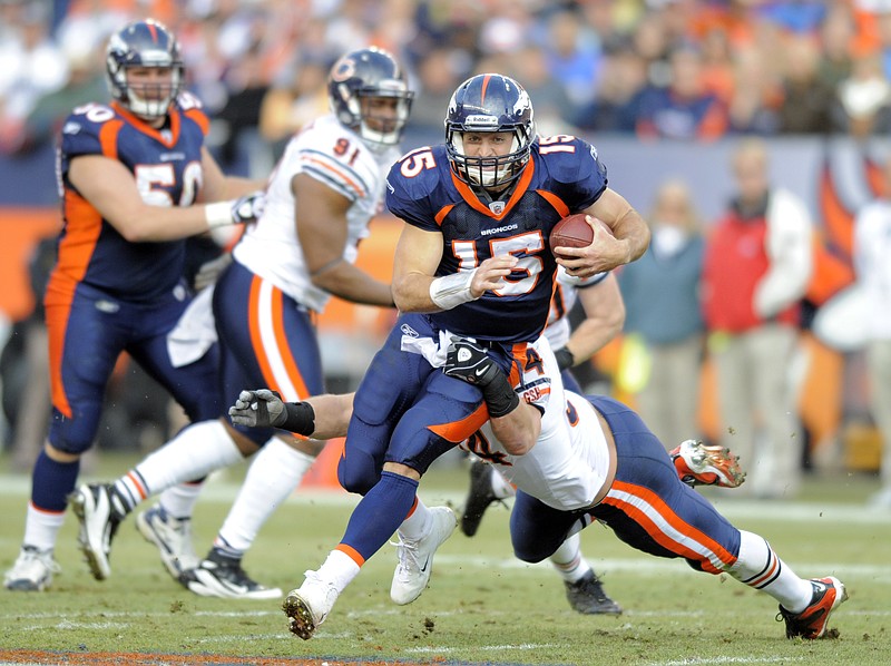 Broncos name Tim Tebow starting quarterback