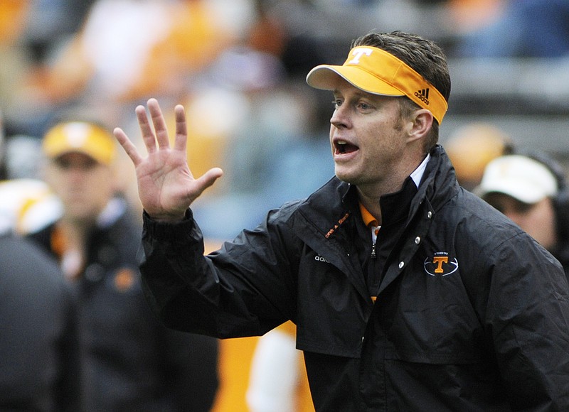 UT receivers coach Darin Hinshaw makes big impact on Vols' recruiting ...