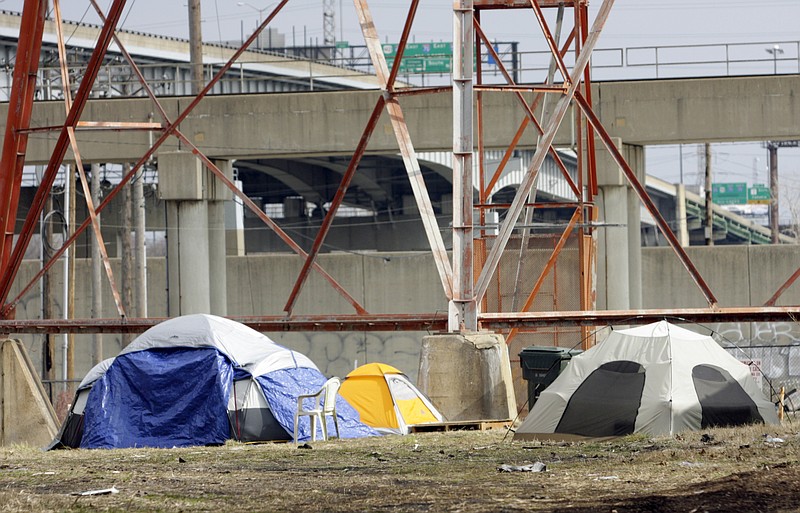 St. Louis, suburbs clash over growing homelessness | Chattanooga Times ...