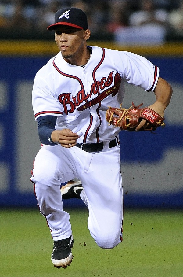 Braves rookie Andrelton Simmons out at least a month with broken finger