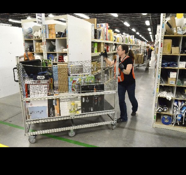 Amazon growing Chattanooga area workforce Dozens here part of 5,000