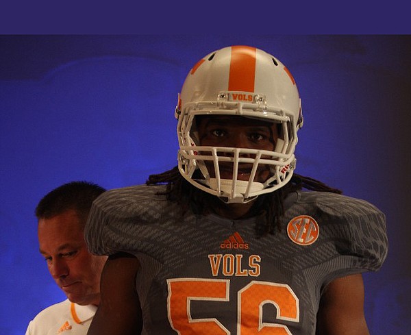 Is Tennessee Teasing All-Black Uniforms For the Upcoming Halloween