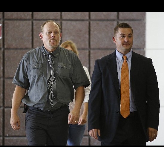 Never saw the barges, survivor testifies at homicide trial of towboat ...