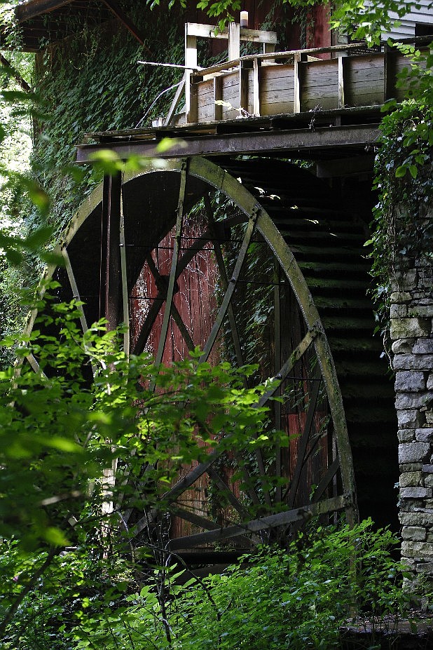 Owners eye 30th anniversary with historic Falls Mill | Chattanooga ...