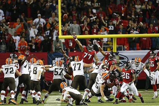 Cundiff field goal leads Browns past Falcons 26-24