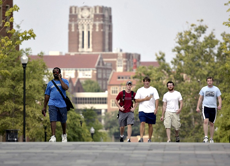 Students walk across campus at the University of Tennessee in Knoxville in this 2005 file photo.