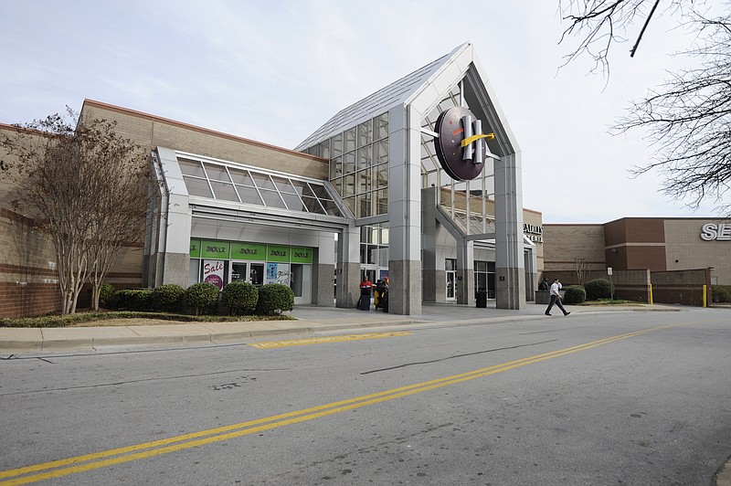 Hamilton Place mall in Chattanooga is owned by CBL.
Staff File Photo