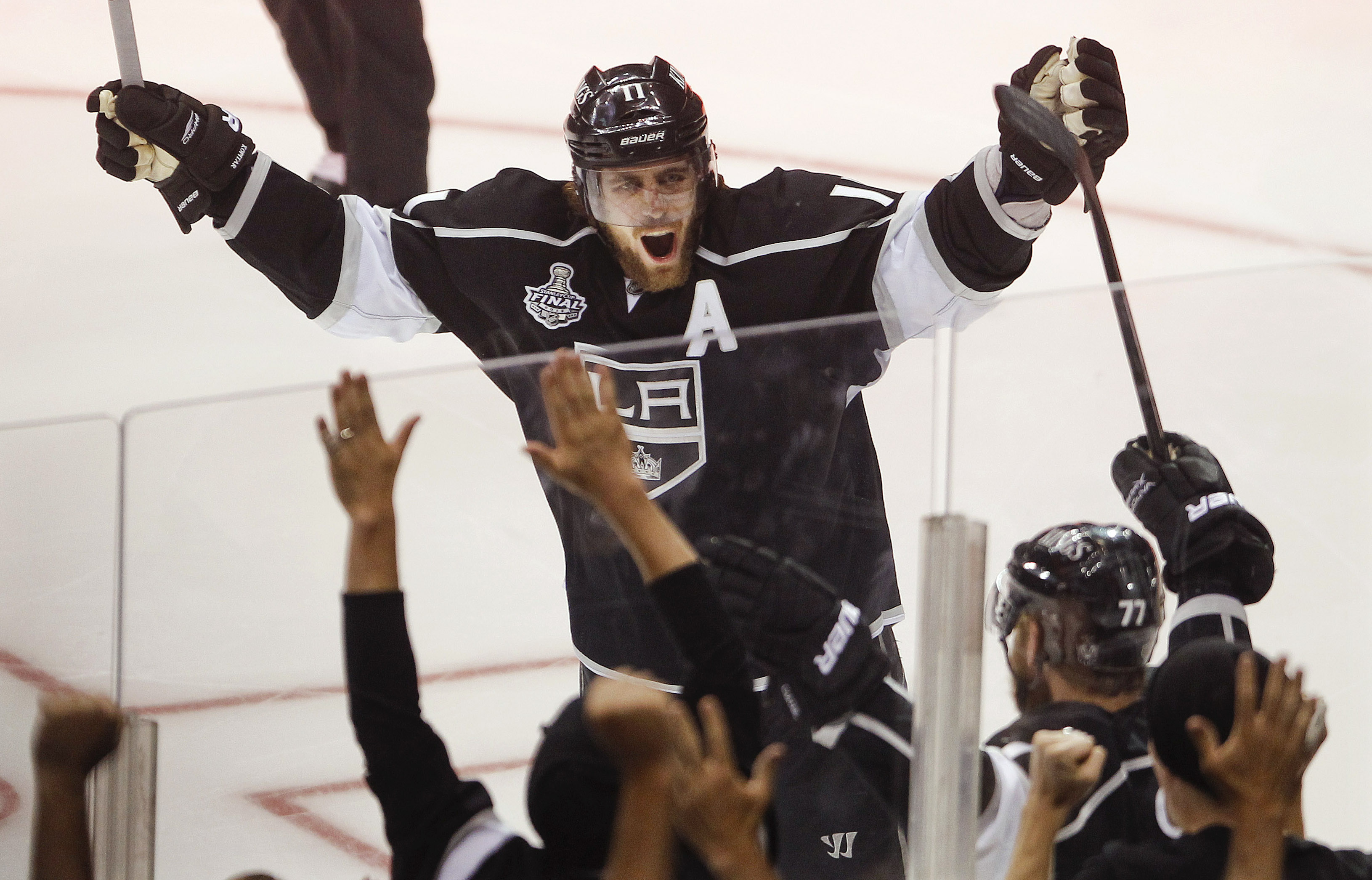 Los Angeles Kings beat the New Jersey Devils, 6-1, in Game 6 to claim their  first Stanley Cup 