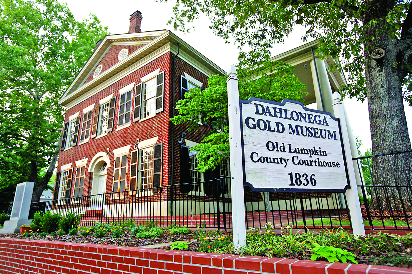 Gold Panning - Dahlonega Visitors Center