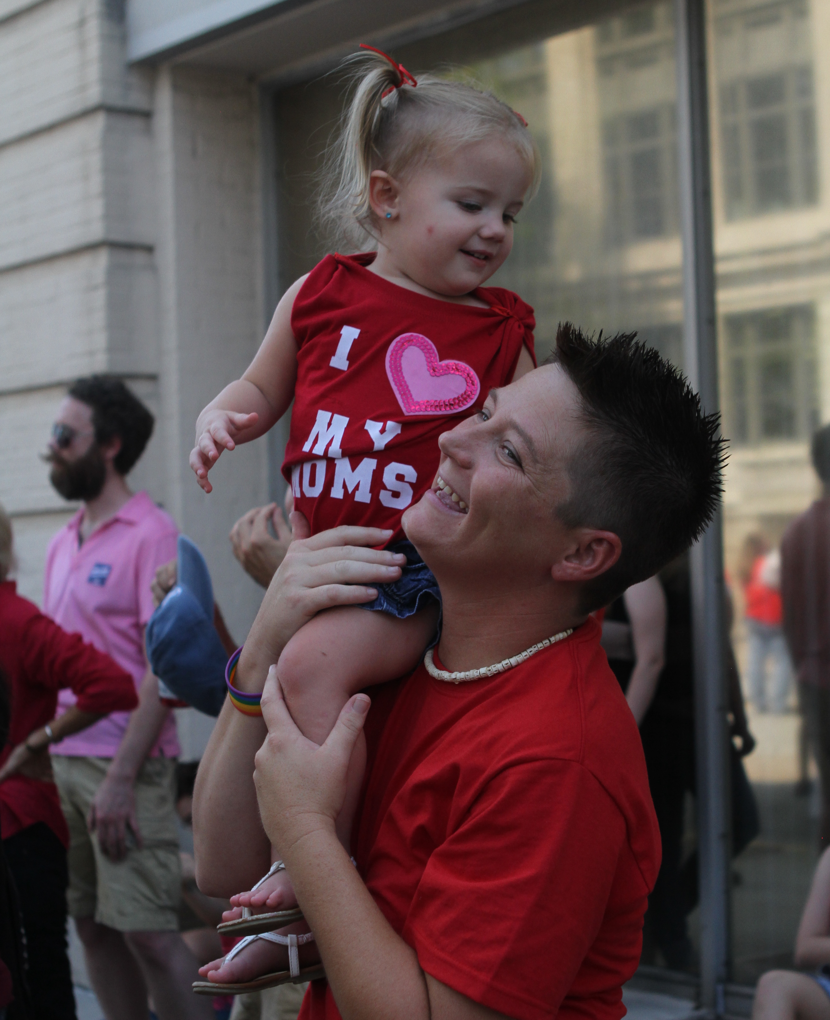 Gay-rights activists, counter-activists rally outside Chattanooga City Hall over same-sex benefits Chattanooga Times Free Press photo