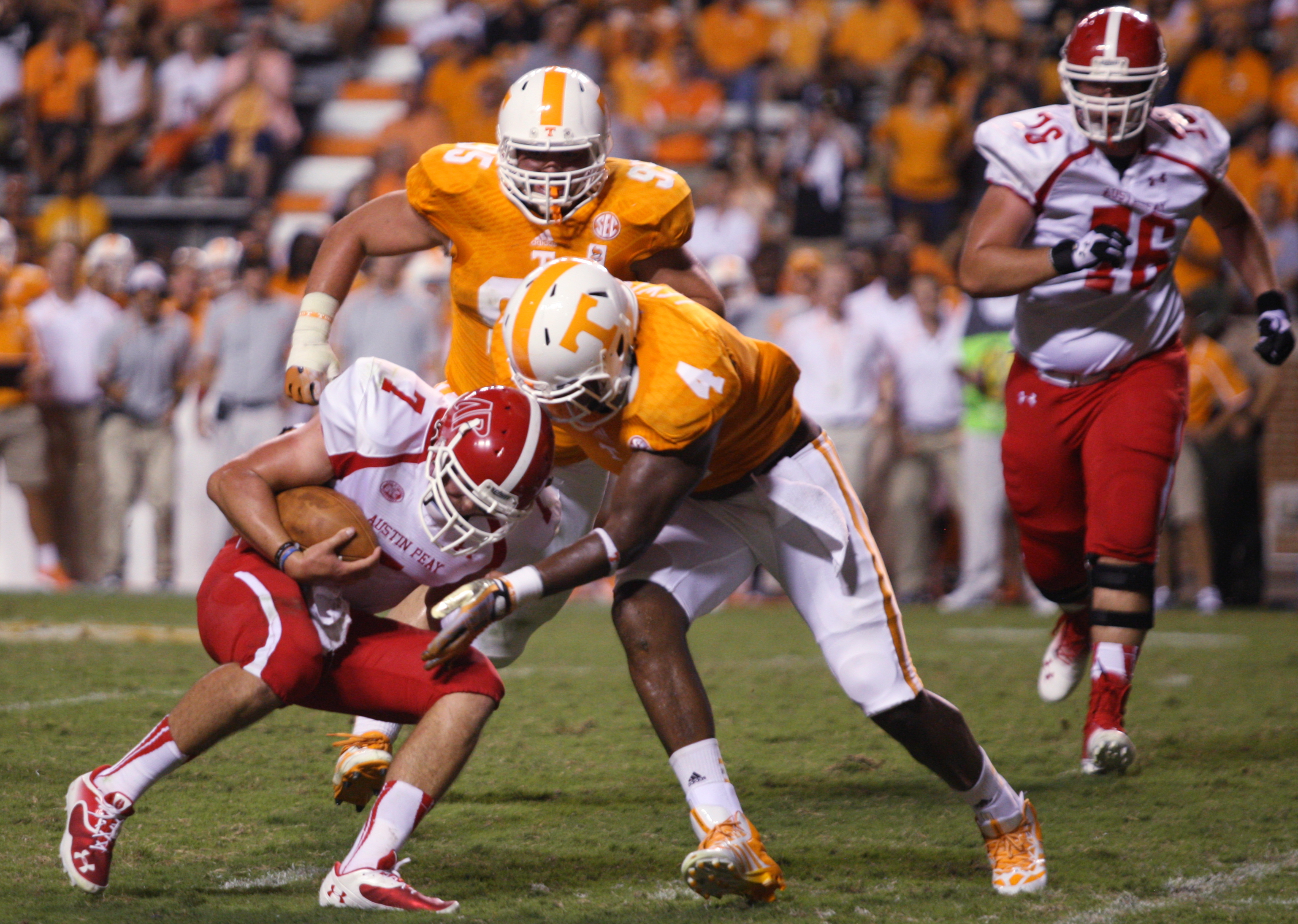 Neyland Stadium Bag Policy –