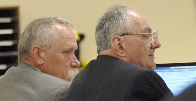 Attorney Jim Bowman, from left, and Howard Hawk Willis listen to testimony in this 2010 file photo. Willis is on death row in the dismemberment deaths of a teenage couple. 
Photo: Lee Talbert/Johnson City Press