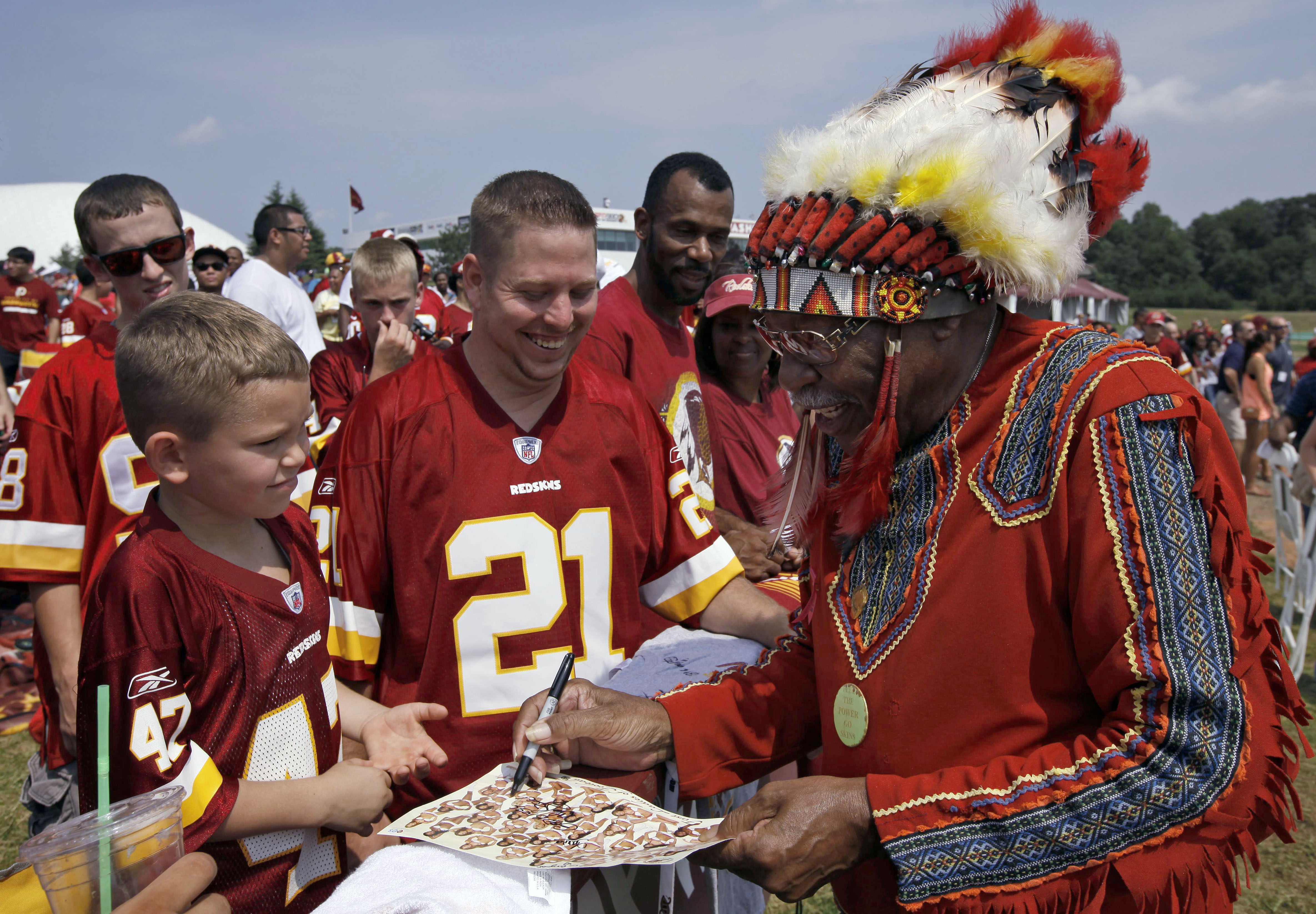 NFL, Oneida Native American Tribe to Discuss Washington Redskins