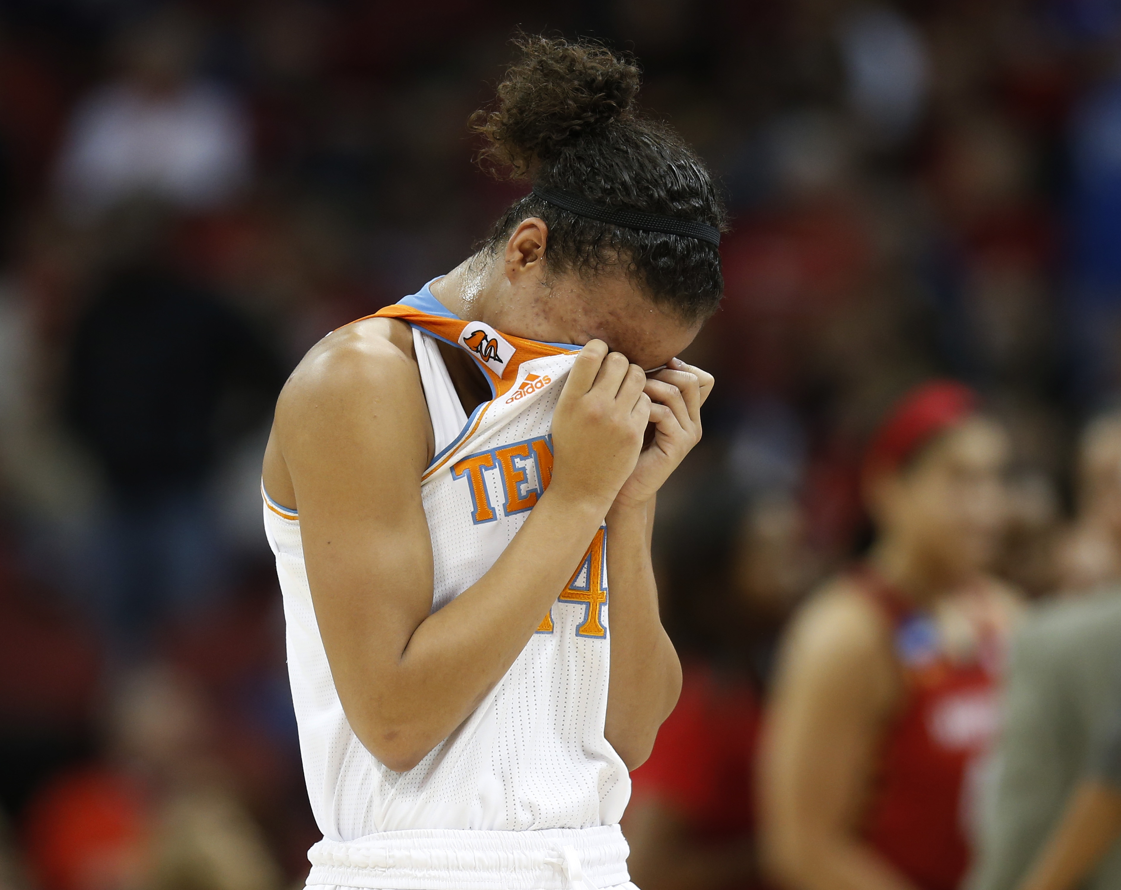 Tennessee Lady Vols basketball vs. Louisville in pictures