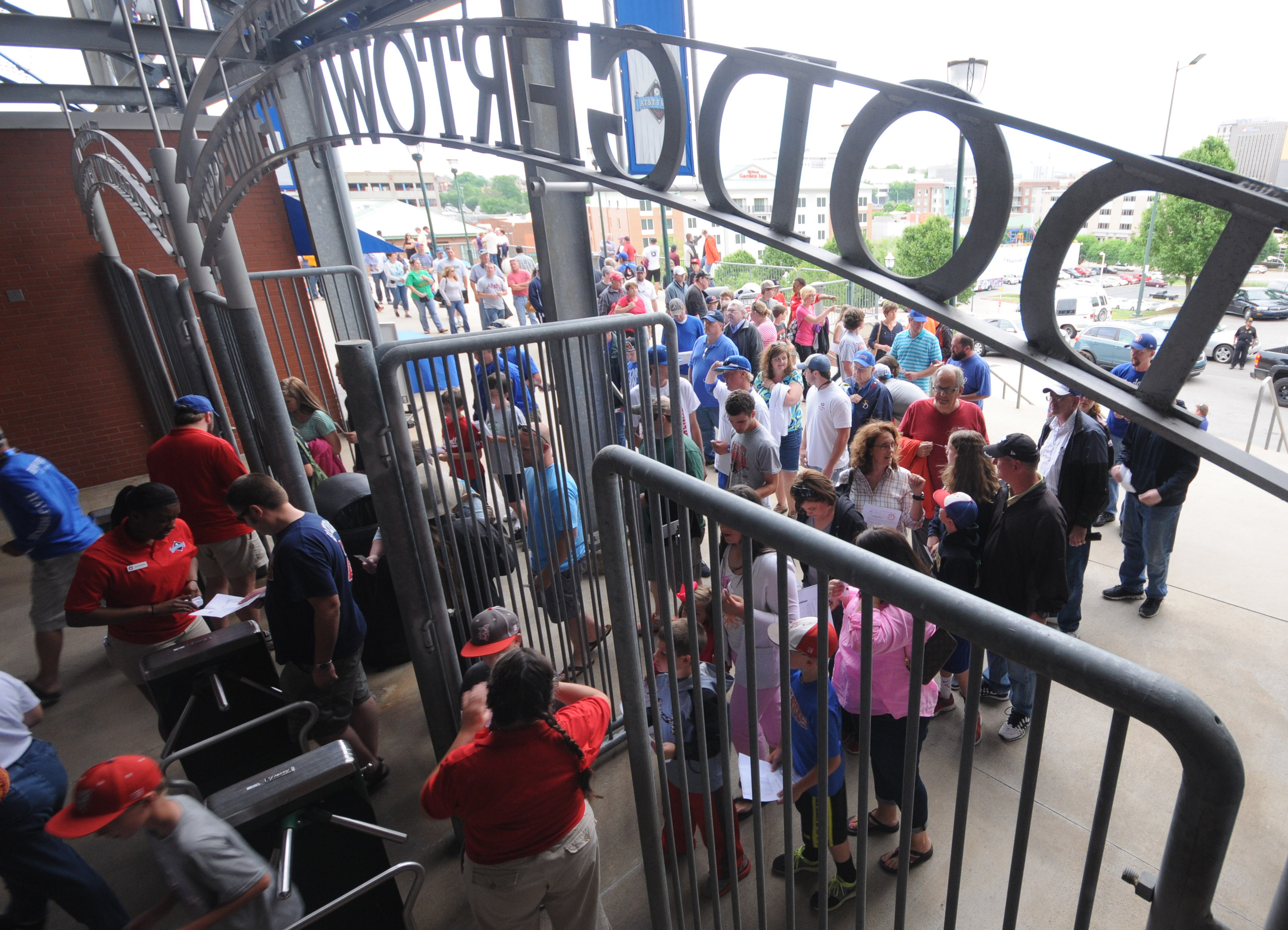 Kershaw strikes out nine in five-inning stint with Lookouts