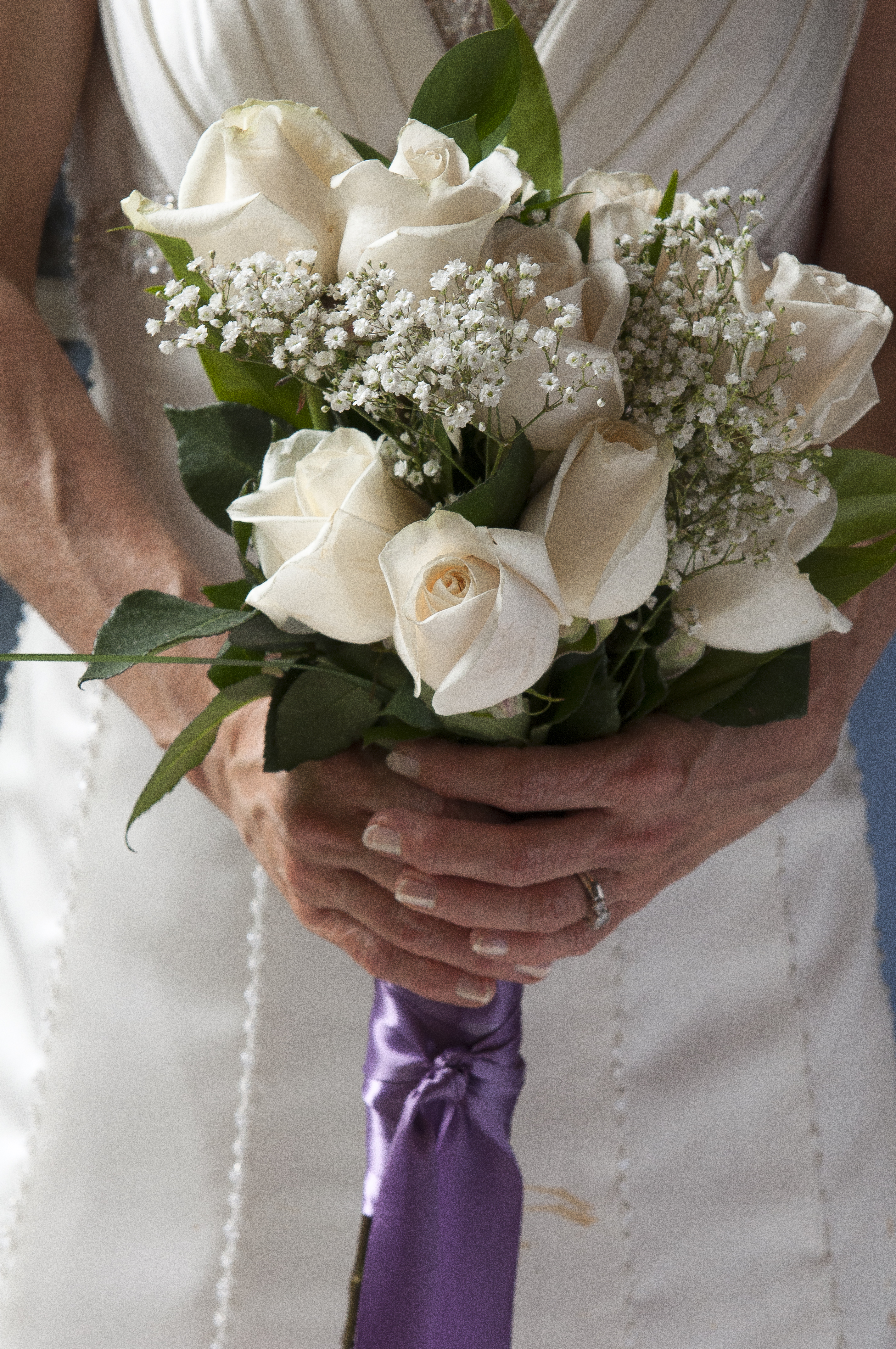 DIY flowers: Brides save by making their own bouquets, arrangements |  Chattanooga Times Free Press, image size:2848x4288
