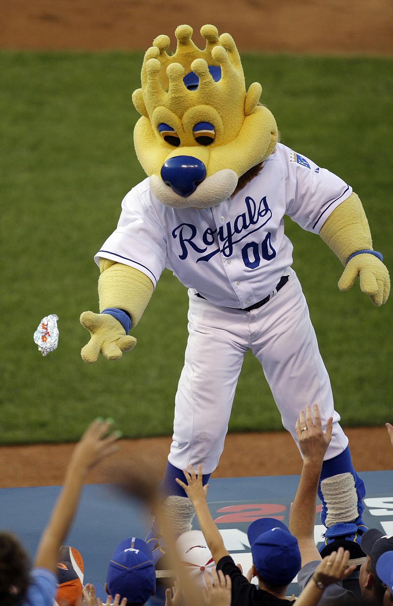 Court: Royals fan hit by hot dog gets new trial