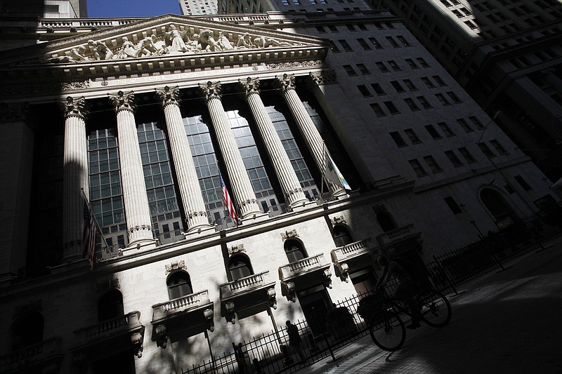 
              FILE - This July 15, 2013 file photo shows the New York Stock Exchange in New York. Worries over the timing of a U.S. rate hike, economic weakness in China and an impending referendum on Scottish independence kept a lid on global stock markets Wednesday, Sept. 10, 2014. (AP Photo/Mark Lennihan, File)
            
