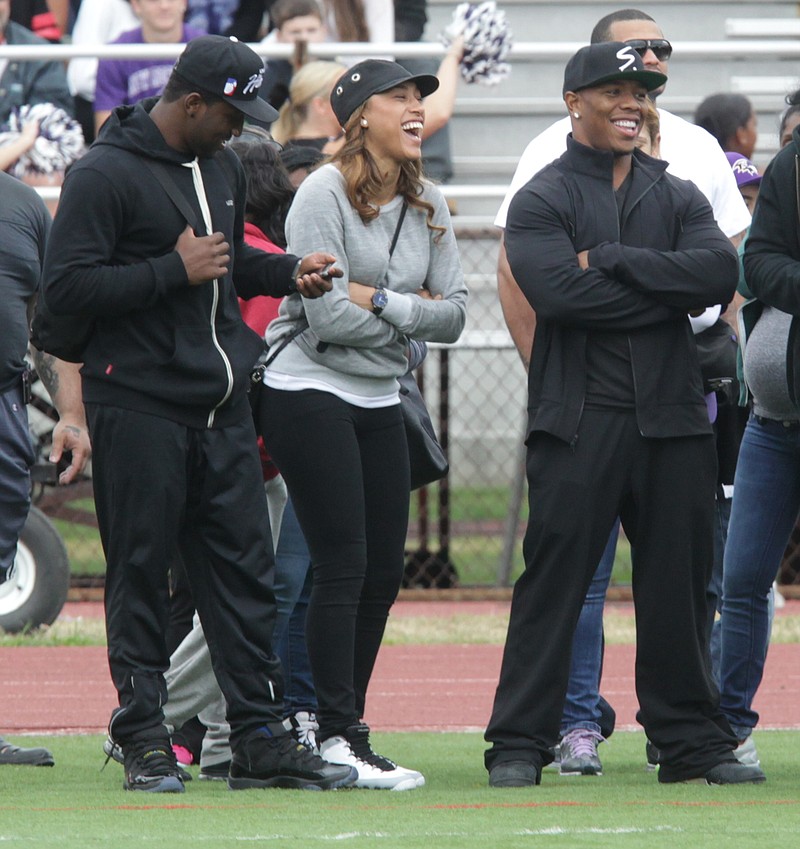 Ray Rice's jersey, wall of fame photo taken down at New Rochelle High 