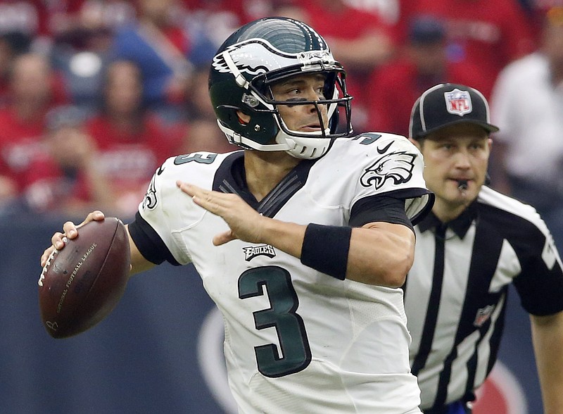 Sanchez helps Eagles over Texans 31-21