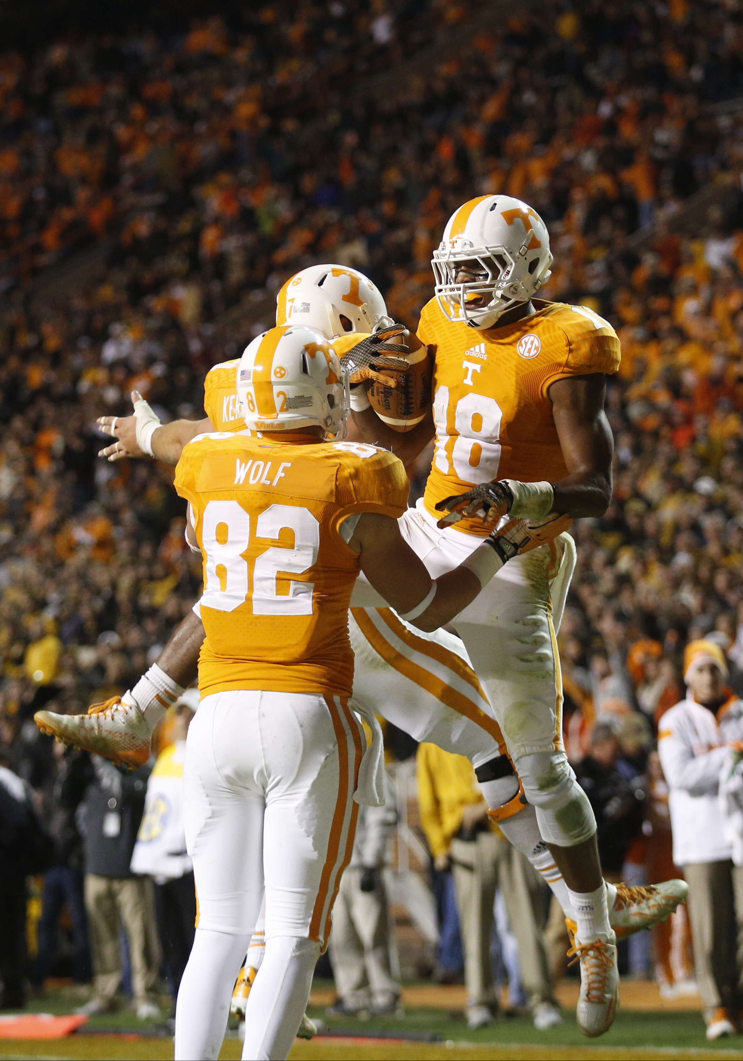 Tennessee Vol Josh Smith's injury is a sprained shoulder