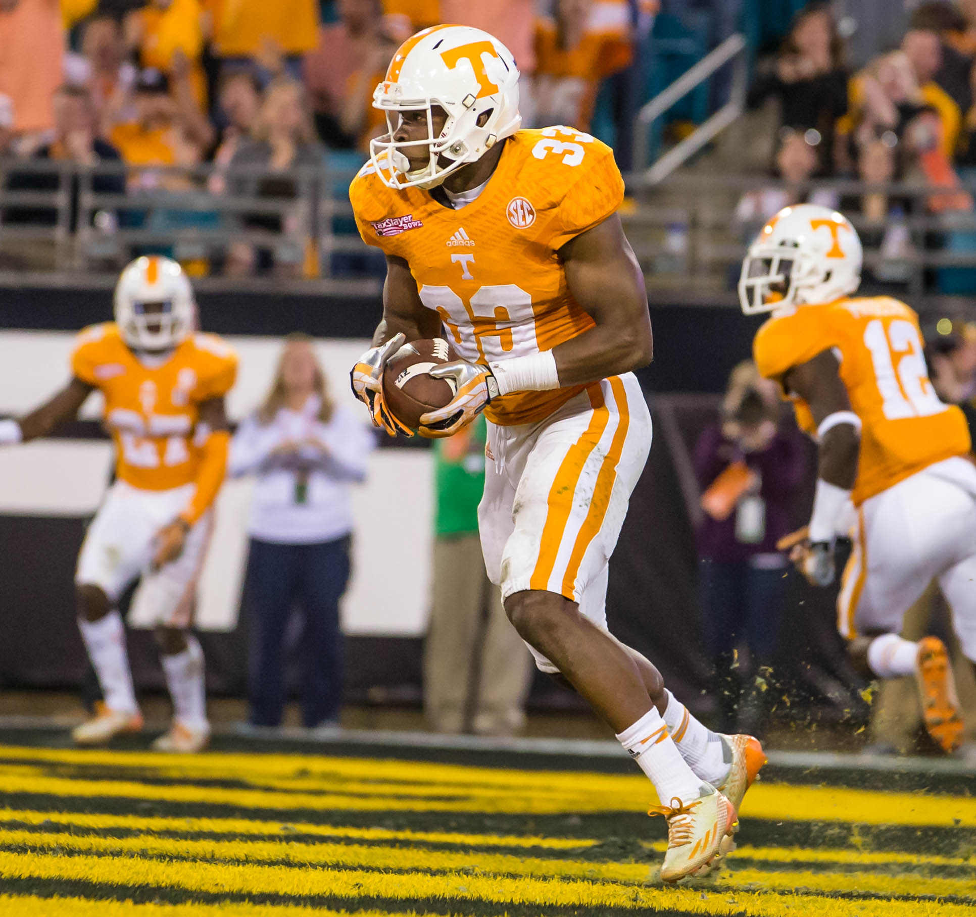 Butch Jones: Evan Berry out for the season with knee injury