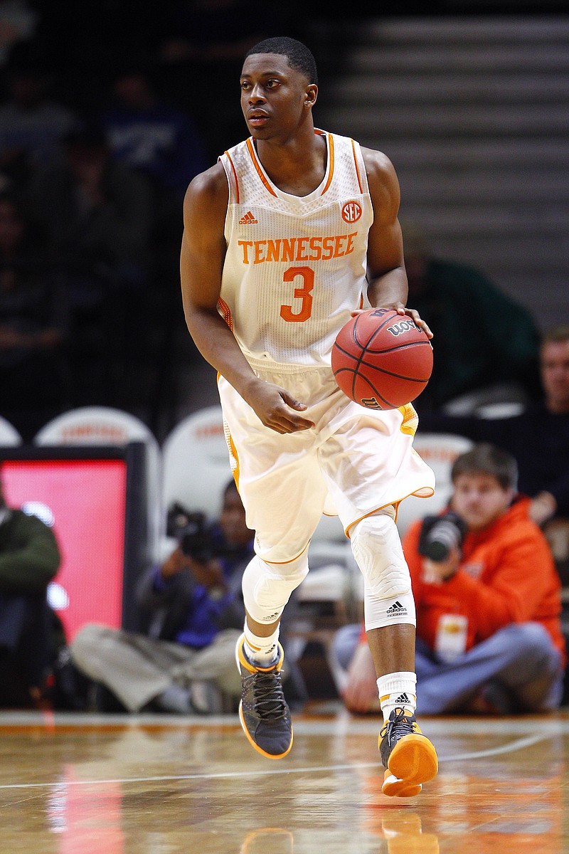 Tennessee guard Robert Hubbs III (3).