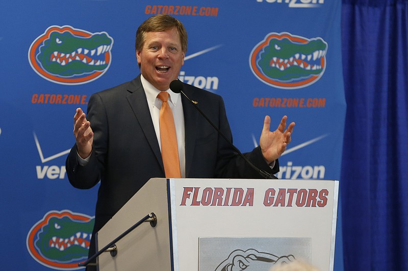 New Florida coach Jim McElwain is battling former Gators coach and current Auburn defensive coordinator Will Muschamp for several elite Sunshine State prospects.