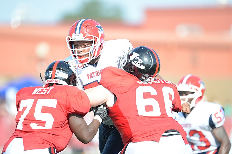 Georgia commitment Trenton Thompson, a defensive tackle from Albany, is the top overall prospect nationally according to 247Sports.com and No. 2 according to Scout.com.  (Photo by Dean Legge/Dawg Post)