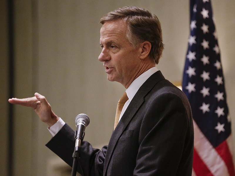 Tennessee Gov. Bill Haslam speaks to the Tennessee Press Association on Feb. 5, 2015, in Nashville.